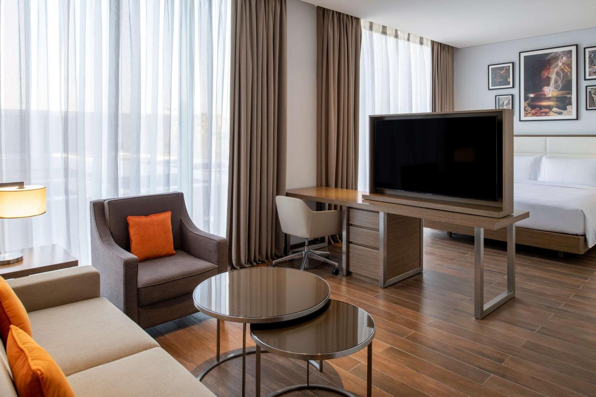 Doubletree Suites By Hilton - Riyadh Financial District Екстериор снимка