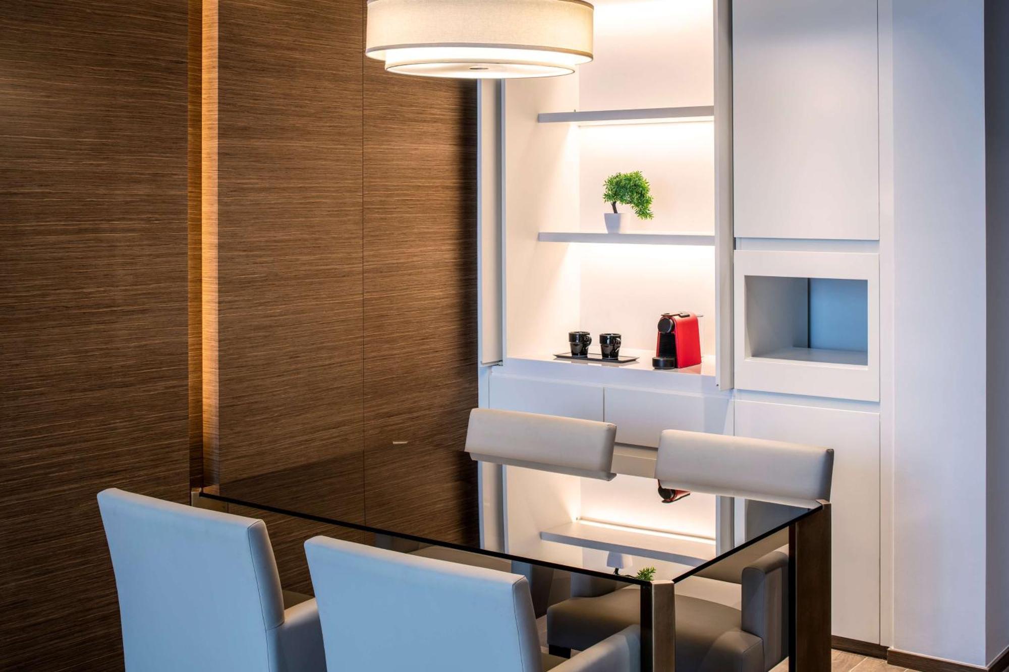 Doubletree Suites By Hilton - Riyadh Financial District Екстериор снимка
